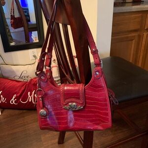 Bueno Red Croc-Embossed Shoulder Bag